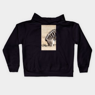 Zebra eating. Kids Hoodie